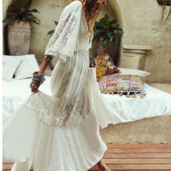 Bohemian White Floral Lace Maxi Dress Cover up - Picture 3 of 7